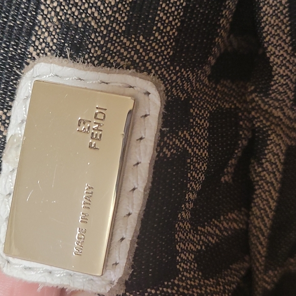 Fendi Bag - Picture 3 of 9